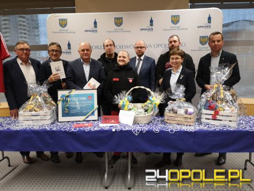 Urząd Marszałkowski przekazał fanty na licytację WOŚP 