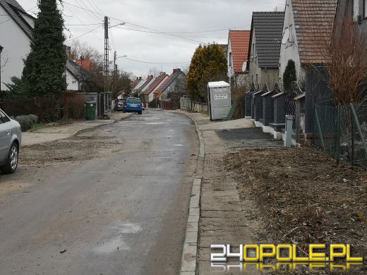 Mieszkańcy Chabrów nie mogą dojechać do swoich posesji