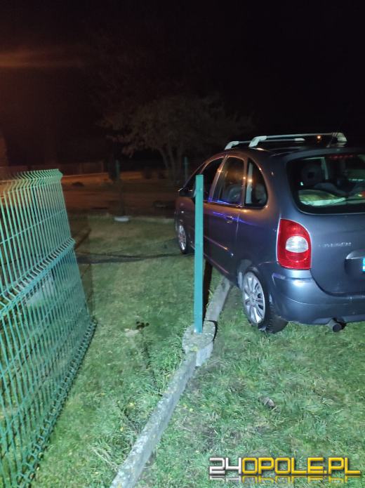 Wjechał w plac zabaw. Miał blisko 2,5 promila