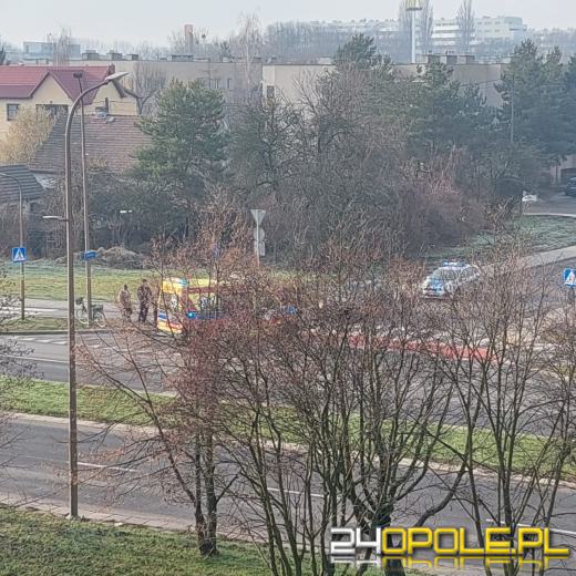 Potrącenie na oznakowanym przejściu na ulicy Cieszyńskiej