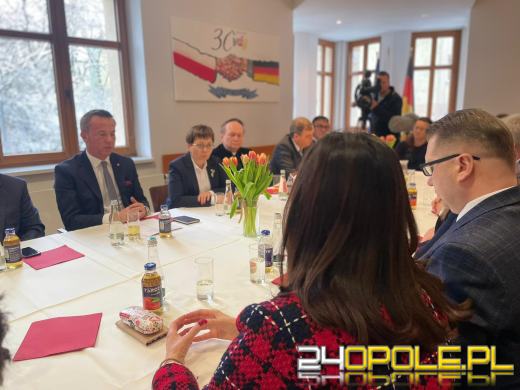 Minister Czarnek deklaruje przywrócenie godzin języka niemieckiego jako języka mniejszości
