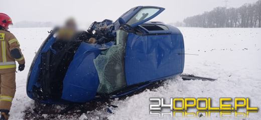 Wypadek na trasie z Kędzierzyna do Głubczyc. Kierująca nie opanowała pojazdu