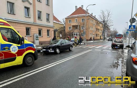 Zderzenie pojazdów na Oleskiej w Opolu