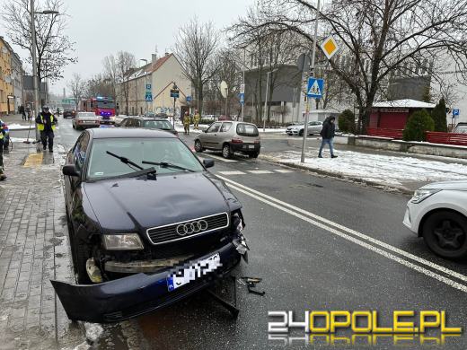 Zderzenie pojazdów na Oleskiej w Opolu