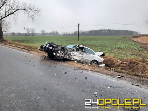 Zderzenie pojazdów w powiecie namysłowskim. 5 osób zostało rannych