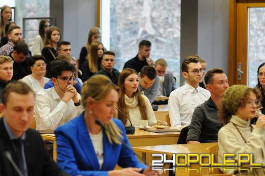 Podsumowanie pierwszej edycji projektu "Opolskie dla młodzieży"