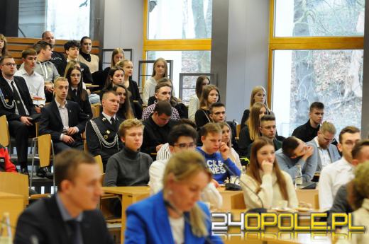 Podsumowanie pierwszej edycji projektu "Opolskie dla młodzieży"