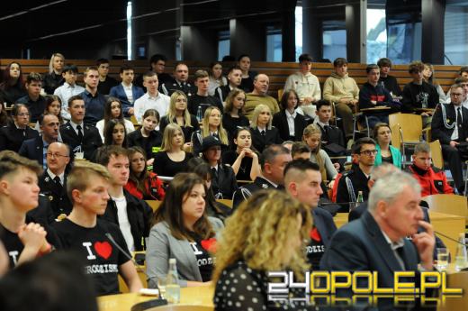 Podsumowanie pierwszej edycji projektu "Opolskie dla młodzieży"