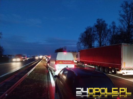 Pożar samochodu osobowego na Autostradzie A4