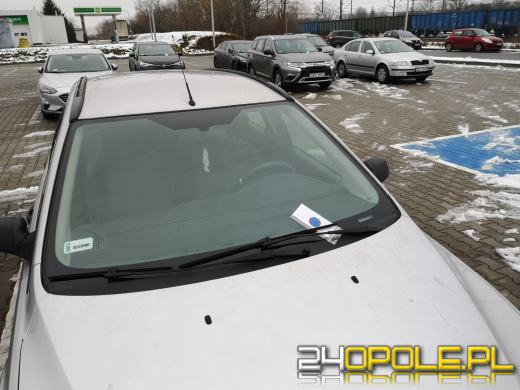 Załatwiając sprawy w CUP, nie zapominajmy o bilecie parkingowym. Posypały się mandaty