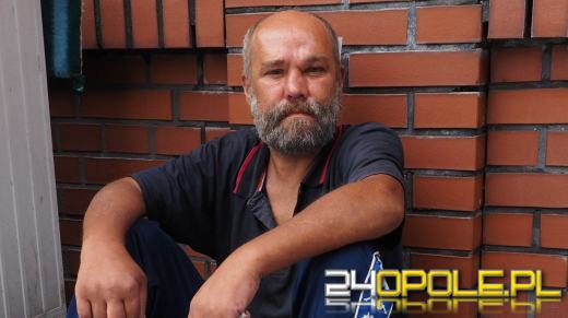 Dwa lata koczował pod Solarisem. Jego los się odmienił