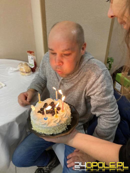 Dwa lata koczował pod Solarisem. Jego los się odmienił