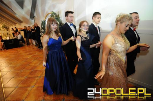 Zobacz zdjęcia ze Studniówki TEB Edukacja w Opolu