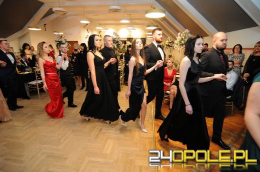 Zobacz zdjęcia ze Studniówki TEB Edukacja w Opolu