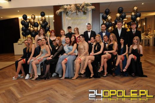 Zobacz zdjęcia ze Studniówek LO 9 i Mechaniczniaka