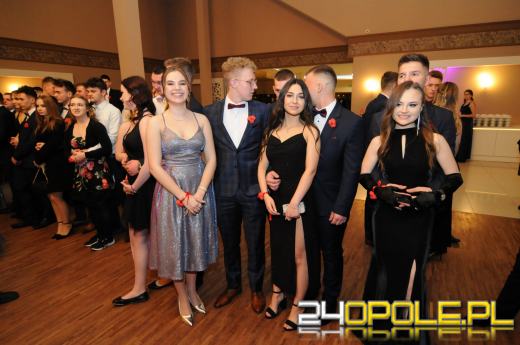 Zobacz zdjęcia ze Studniówek LO 9 i Mechaniczniaka