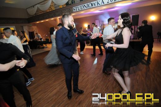 Zobacz zdjęcia ze Studniówek LO 9 i Mechaniczniaka