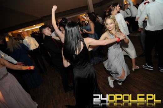 Zobacz zdjęcia ze Studniówek LO 9 i Mechaniczniaka