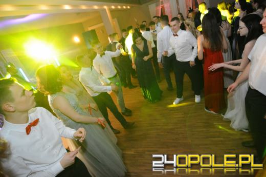 Zobacz zdjęcia ze Studniówek LO 9 i Mechaniczniaka