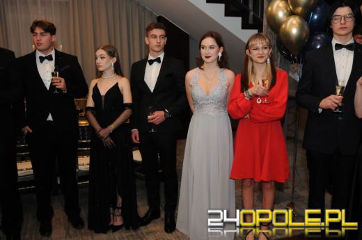 Zobacz zdjęcia ze Studniówek LO 9 i Mechaniczniaka