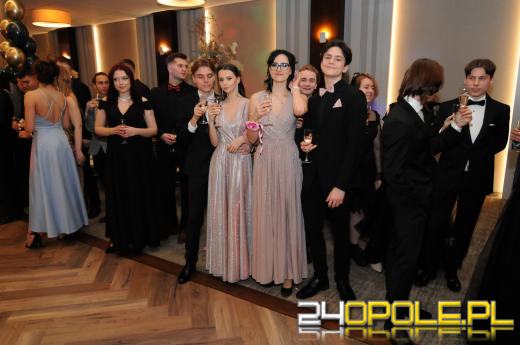 Zobacz zdjęcia ze Studniówek LO 9 i Mechaniczniaka