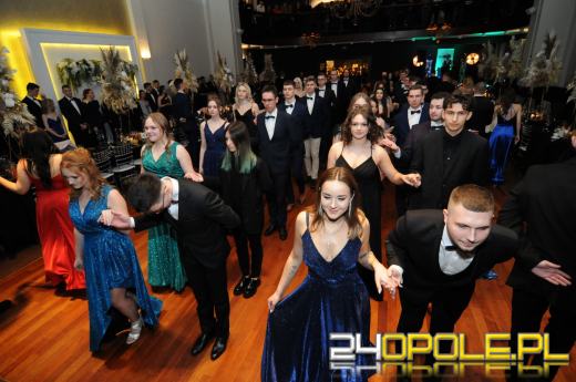 Zobacz zdjęcia ze Studniówki "Opolskiego Ekonomika"