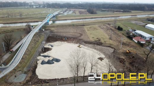 Trwają prace przy budowie parkingu Opole-Południe