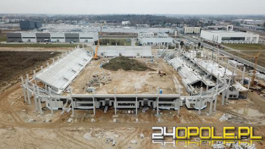 Rośnie Stadion Opolski. Widać już budynek klubowy
