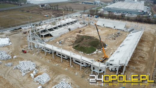 Rośnie Stadion Opolski. Widać już budynek klubowy
