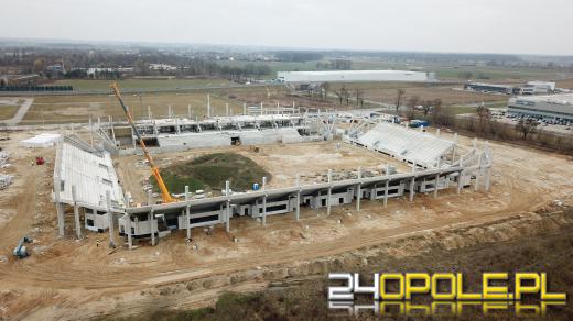 Rośnie Stadion Opolski. Widać już budynek klubowy