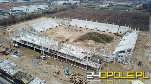 Rośnie Stadion Opolski. Widać już budynek klubowy