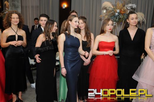 Po studniówkach zostały piękne wspomnienia. Do matury 75 dni!