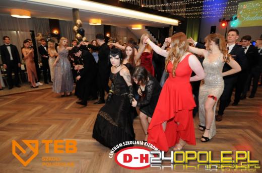 Po studniówkach zostały piękne wspomnienia. Do matury 75 dni!