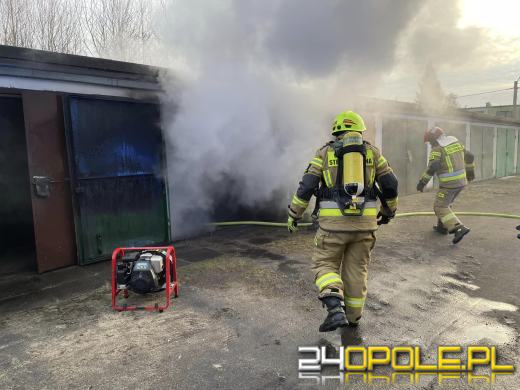 Pożar garażu w Zawadzkiem
