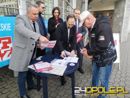 Dziedziczenie emerytury i bezpłatne posiłki dla dzieci w szkole. Można się podpisać