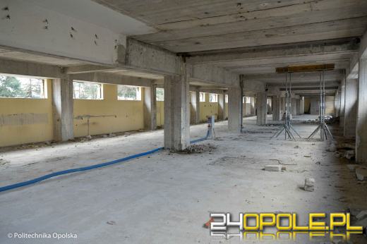 Za trzy tygodnie z budynku "Lipsk" zostanie jedynie metalowa konstrukcja