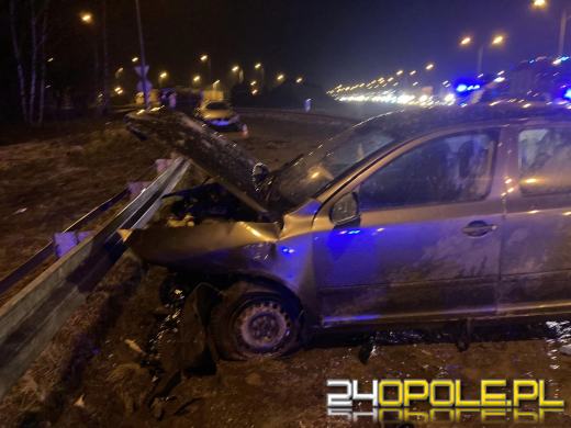 Kierowca osobówki uderzył w bariery na opolskim odcinku A4