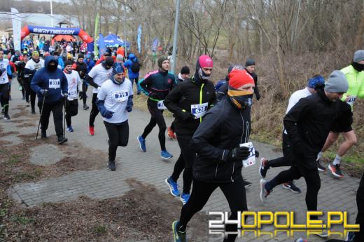 Sportowy hołd dla Żołnierzy Wyklętych. Biegacze pobiegli "Tropem Wilczym"