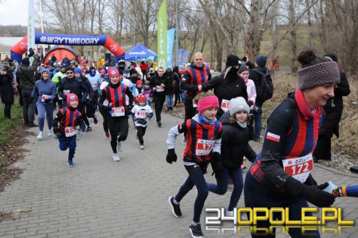 Sportowy hołd dla Żołnierzy Wyklętych. Biegacze pobiegli "Tropem Wilczym"