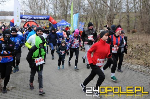 Sportowy hołd dla Żołnierzy Wyklętych. Biegacze pobiegli "Tropem Wilczym"