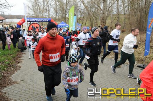 Sportowy hołd dla Żołnierzy Wyklętych. Biegacze pobiegli "Tropem Wilczym"