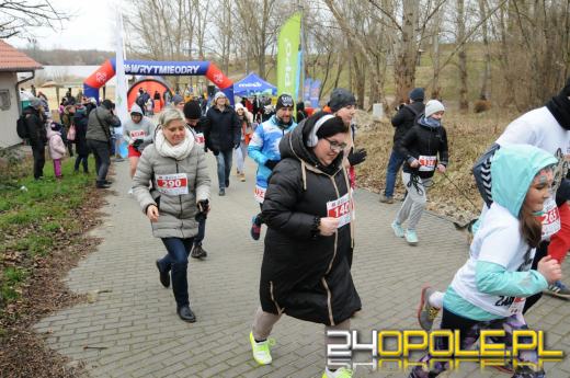 Sportowy hołd dla Żołnierzy Wyklętych. Biegacze pobiegli "Tropem Wilczym"