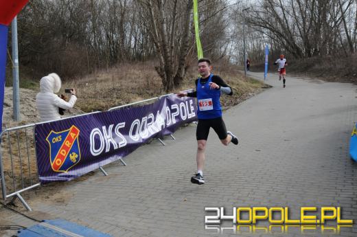 Sportowy hołd dla Żołnierzy Wyklętych. Biegacze pobiegli "Tropem Wilczym"