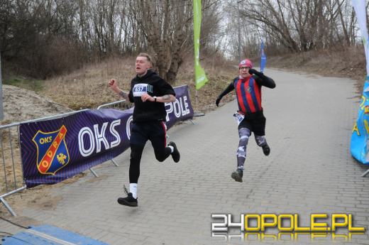 Sportowy hołd dla Żołnierzy Wyklętych. Biegacze pobiegli "Tropem Wilczym"