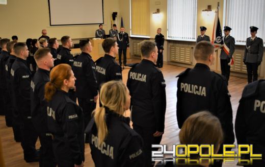 Nowi policjanci ślubowali na sztandar