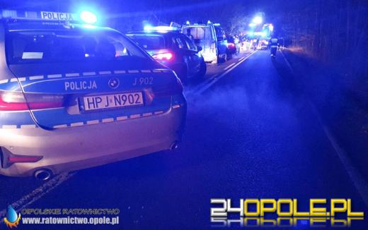 Pijany kierowca Volkswagena uciekał ulicami Opola. Zatrzymanie po dachowaniu