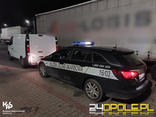 Wiózł uchodźców z Syrii autostradą A4. Wpadł w Radziejowicach