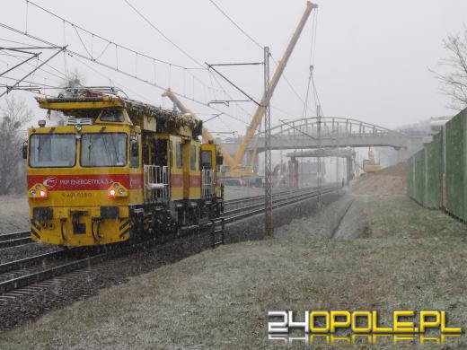 Zerwana trakcja pomiędzy Opolem a Lewinem Brzeskim. Wprowadzono komunikację zastępczą