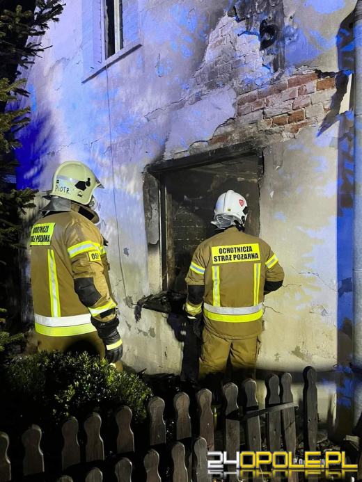 Pożar mieszkania w Opolu. Dwie osoby zostały poszkodowane