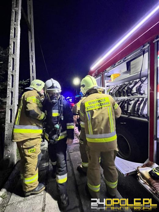 Pożar mieszkania w Opolu. Dwie osoby zostały poszkodowane